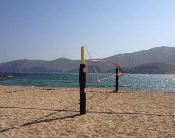 Exercise by playing beach volley